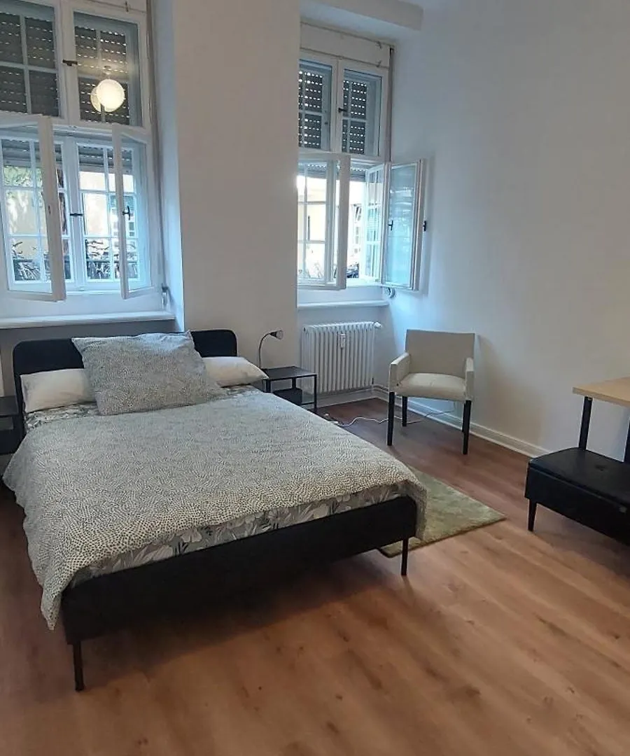 Homestay Quiet Room With Private Bathroom In A Local Home Berlin